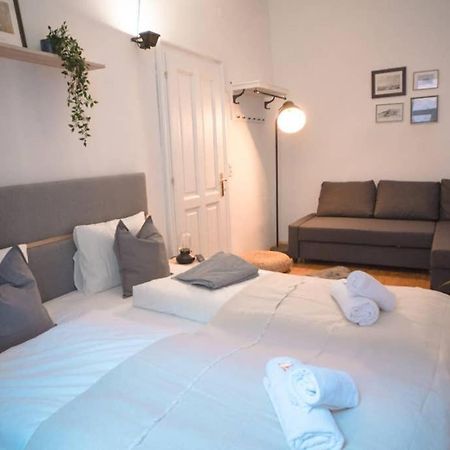 Cosy And Spacious Apartment In The Heart Of Innsbruck Buitenkant foto
