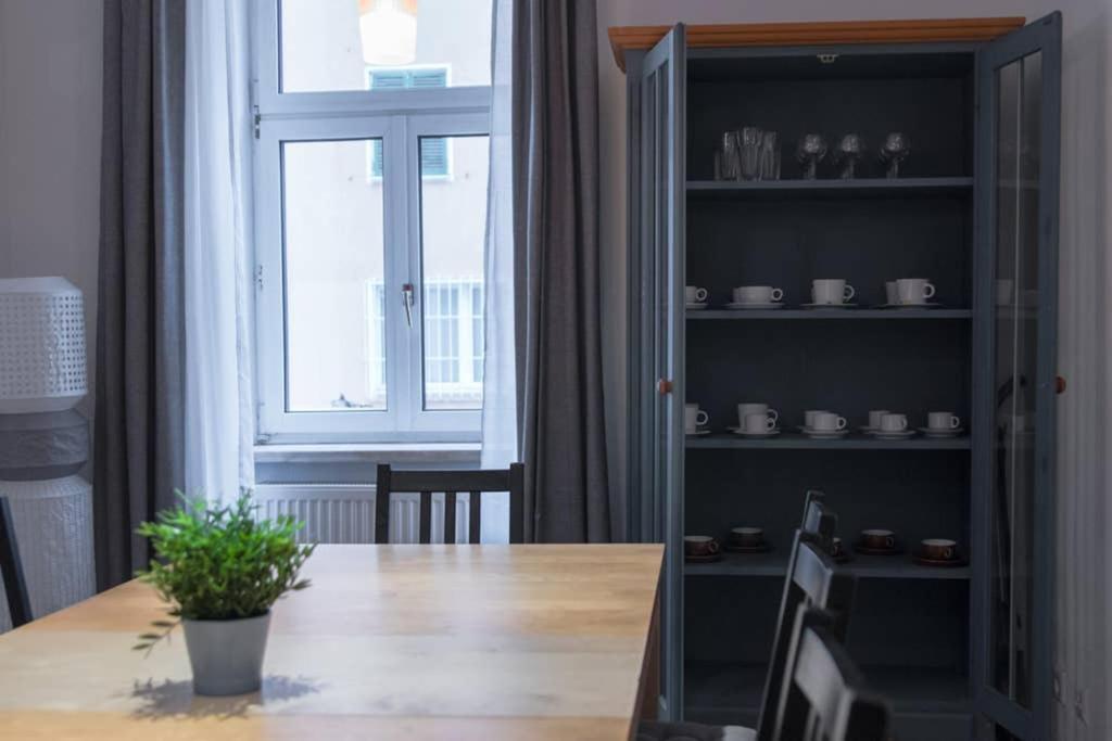 Cosy And Spacious Apartment In The Heart Of Innsbruck Buitenkant foto